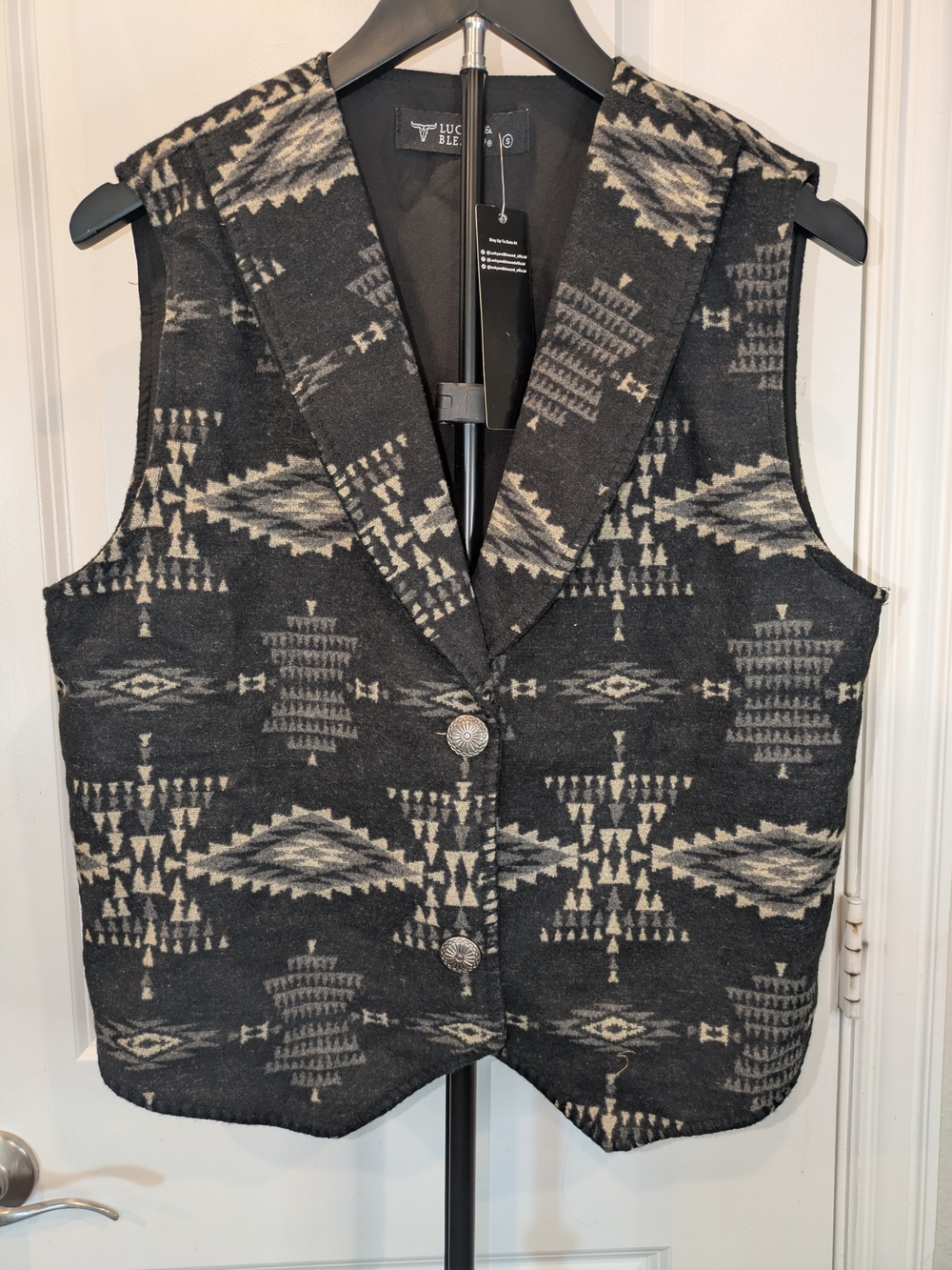 Lucky & Blessed Western Aztec Vest Small NWT Southwestern Concho Button